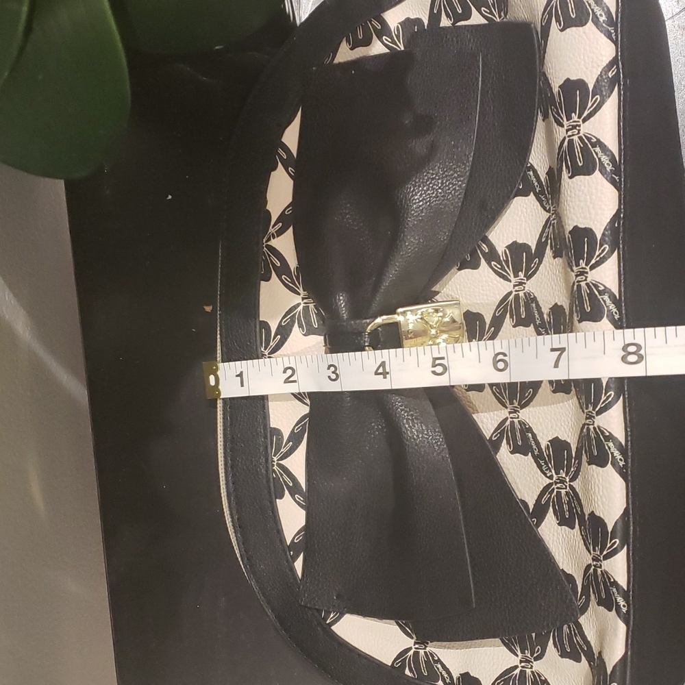 ❣️💫MARK DOWN💫❣️ Betsey Johnson Crossbody Bag - Picture 10 of 10